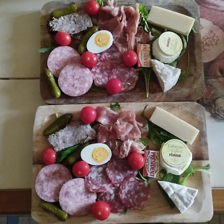 Domaine De La Ferte Clairbois 3* Sainte-Suzanne